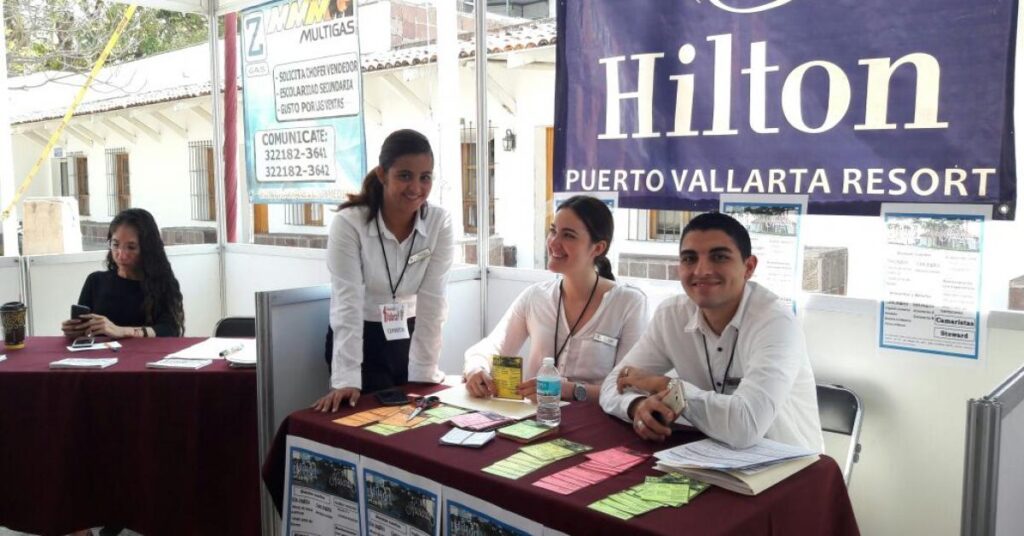 Feria de empleo en Vallarta